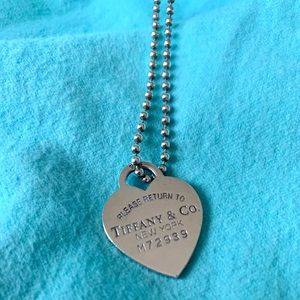 Tiffany and Co return to Tiffany necklace.